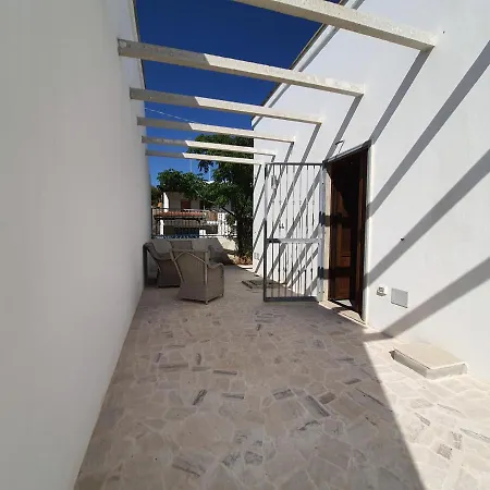 Fronte Mare Posto Rosso Capilungo